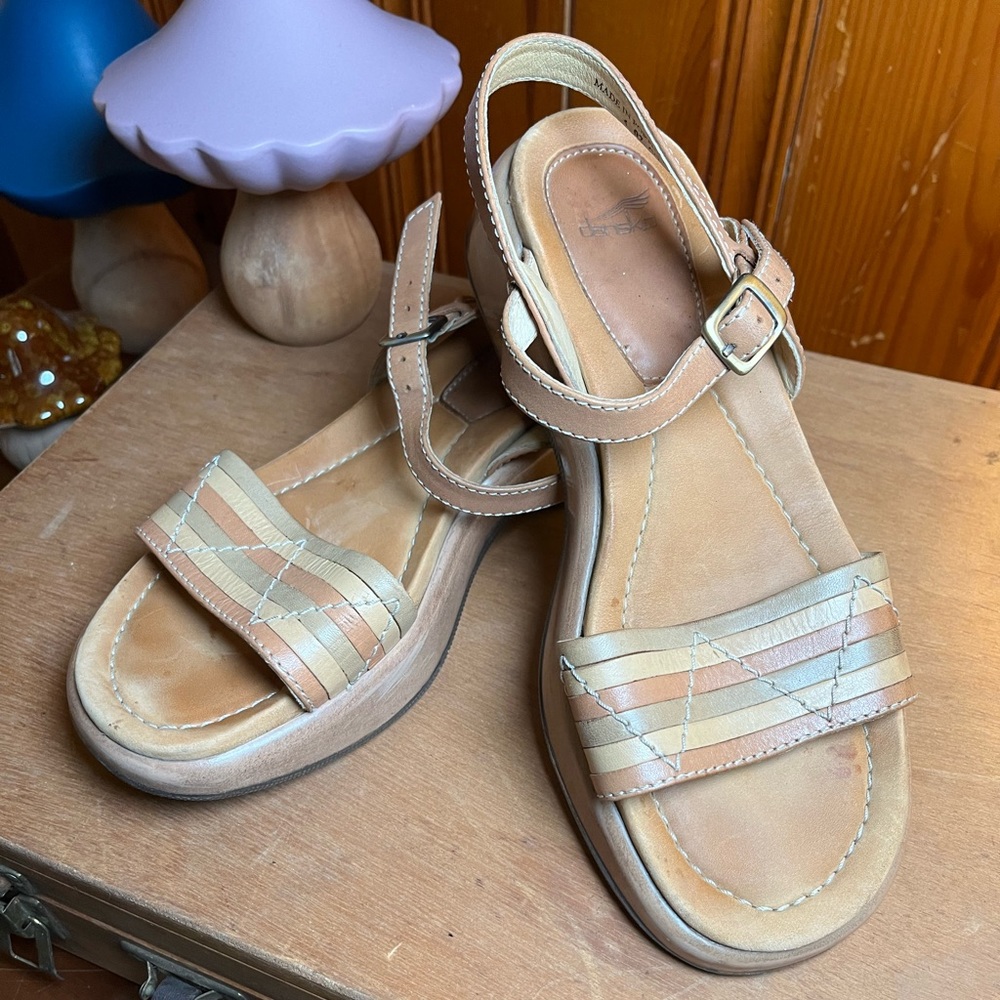 DANSKO Tan Beige Clog Sandals  Sz 39UK 8 1/2US